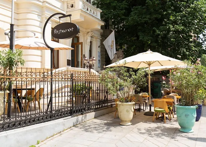 Metropole Apartments Royal Residence